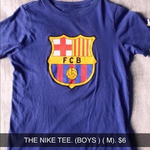 THE NIKE TEE